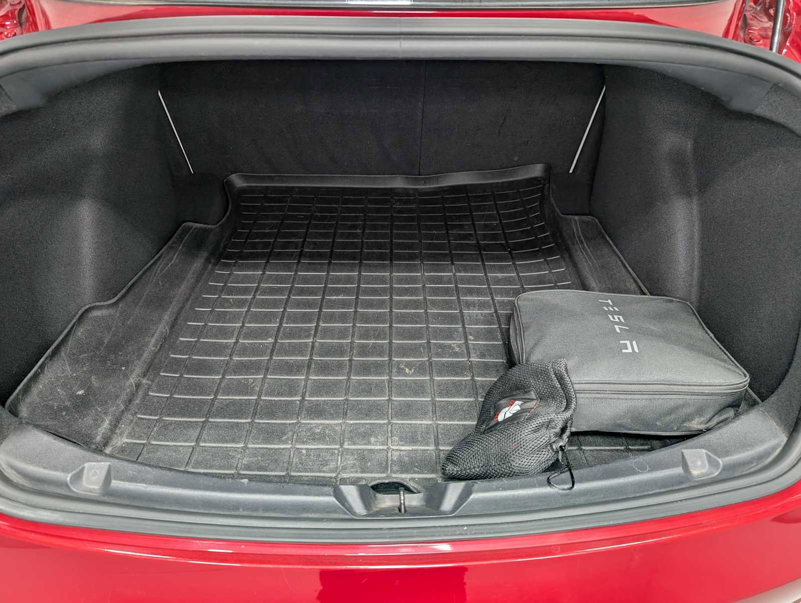 Used 2018 Tesla Model 3 Long Range image 39