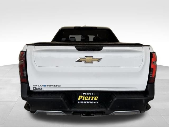 Used 2025 Chevrolet Silverado EV LT image 3