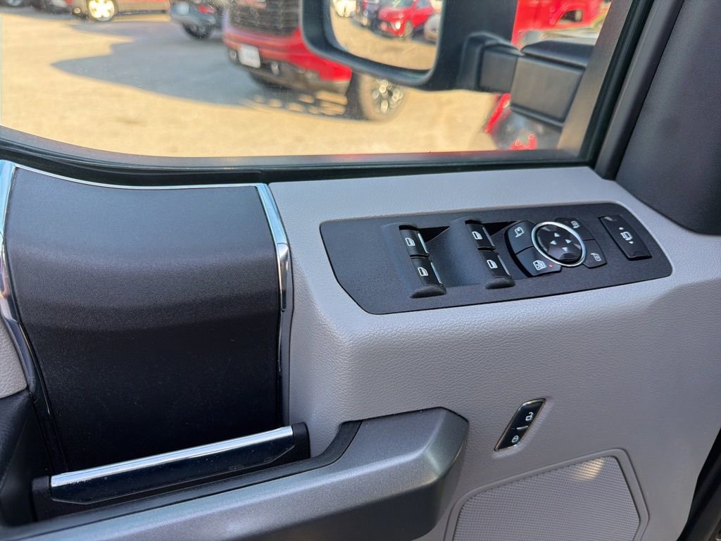 Used 2017 Ford F250 XLT w/ FX4 Off-Road Package image 13