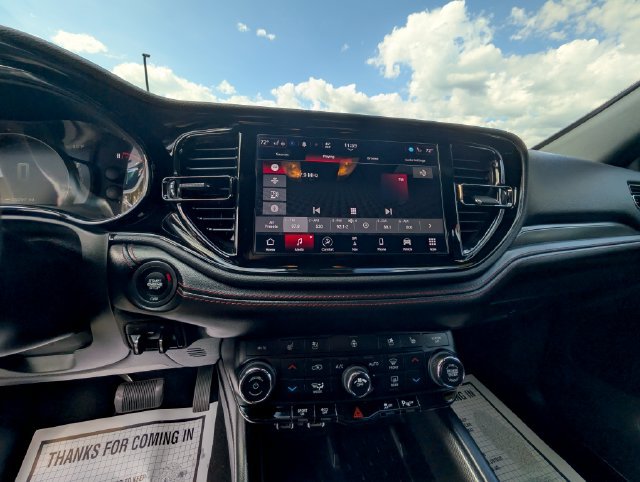 Used 2025 Dodge Durango R/T AWD/4WD image 22