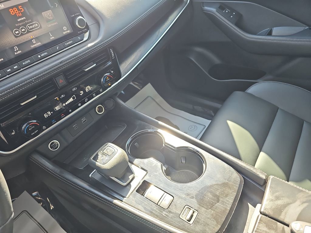 Used 2021 Nissan Rogue SL image 28