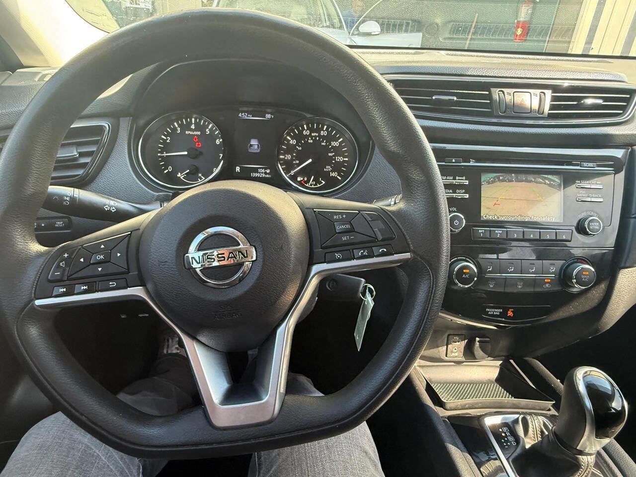 Used 2017 Nissan Rogue S image 40