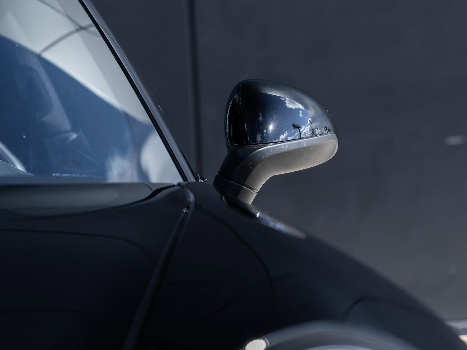 Certified 2018 Porsche 911 Turbo S image 15