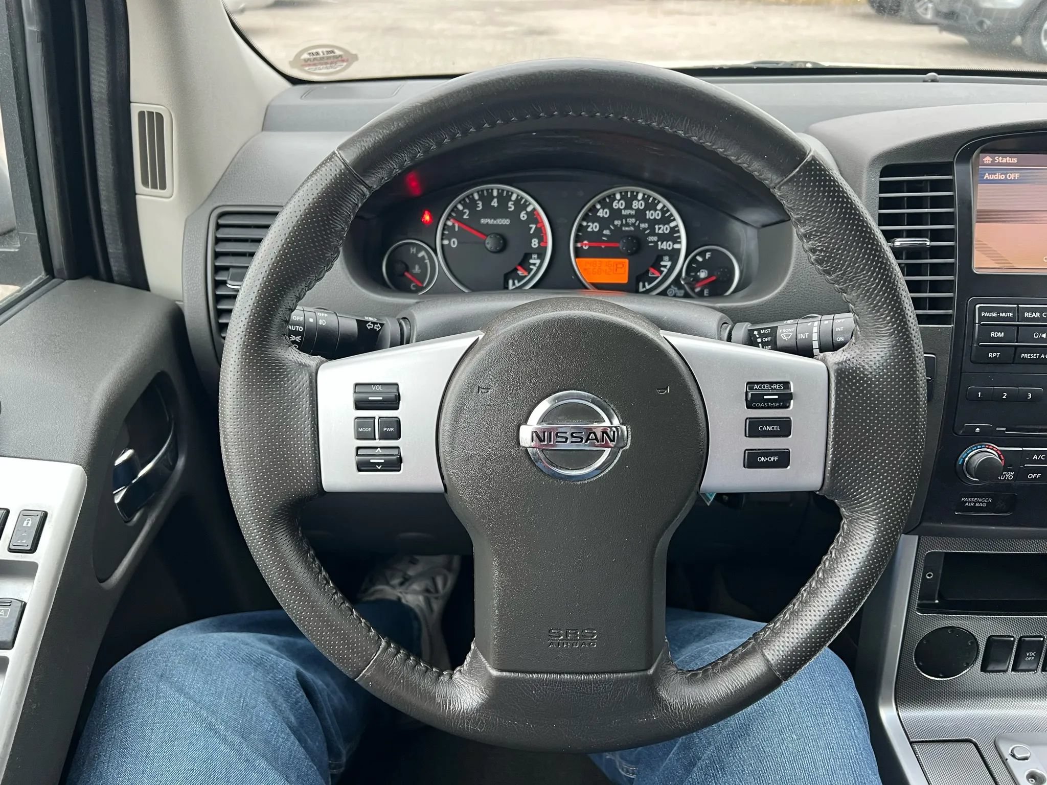 Used 2011 Nissan Pathfinder SV RWD image 8