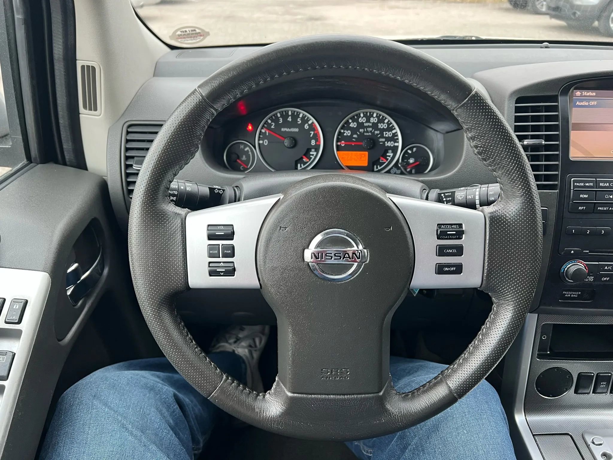Used 2011 Nissan Pathfinder SV RWD image 8