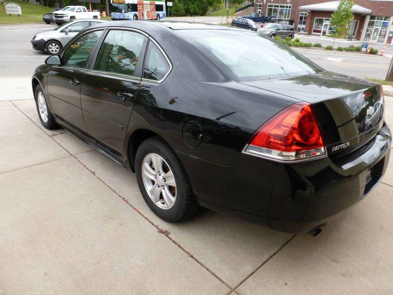 Used 2014 Chevrolet Impala Limited LS image 3