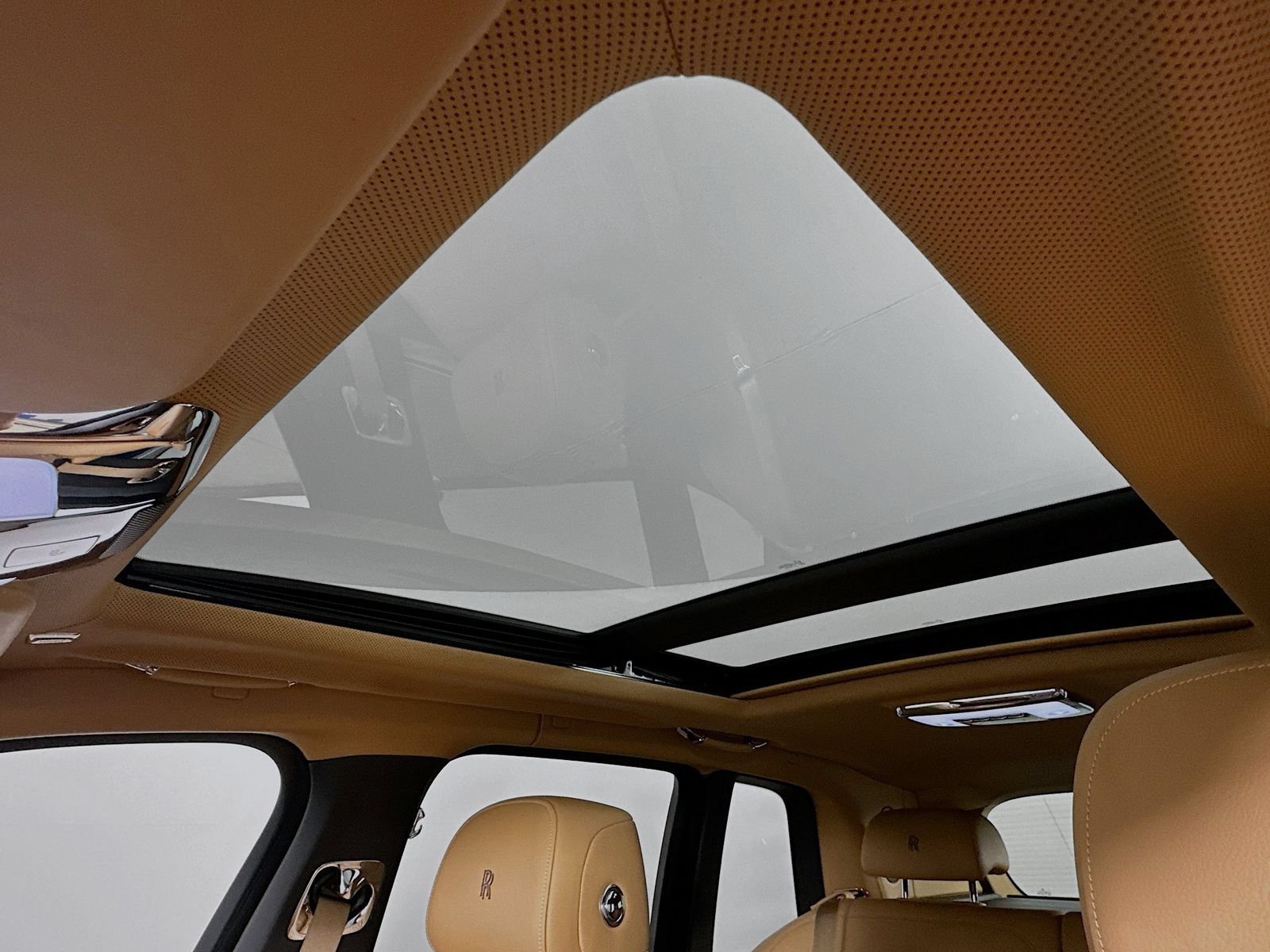 Used 2019 Rolls-Royce Cullinan AWD/4WD image 32