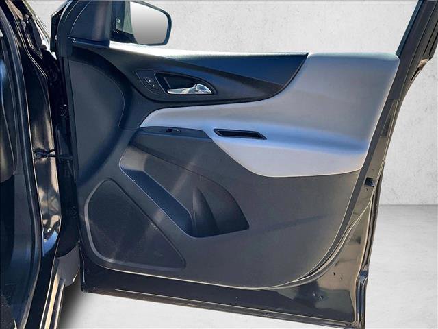 Used 2022 Chevrolet Equinox LS image 15
