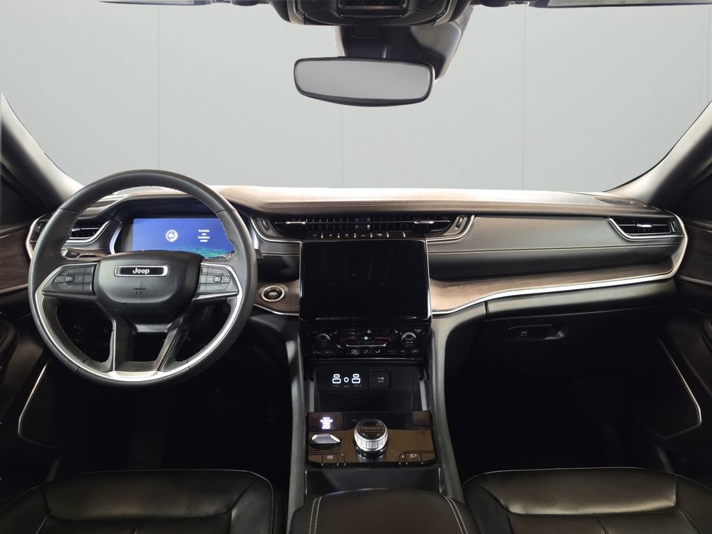 Used 2024 Jeep Grand Cherokee Limited 4xe AWD/4WD image 16