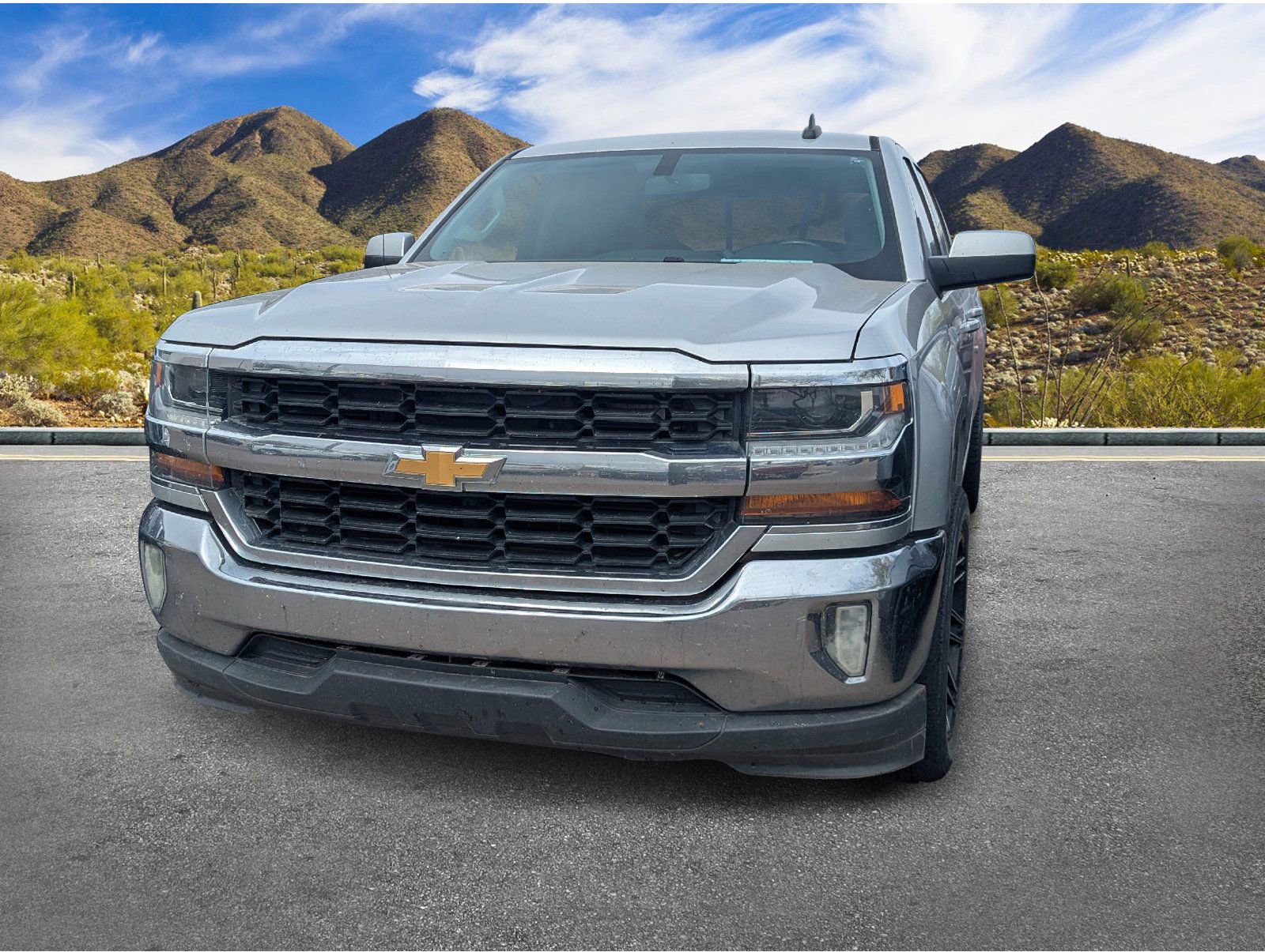 Used 2018 Chevrolet Silverado 1500 LT w/ All Star Edition RWD image 2