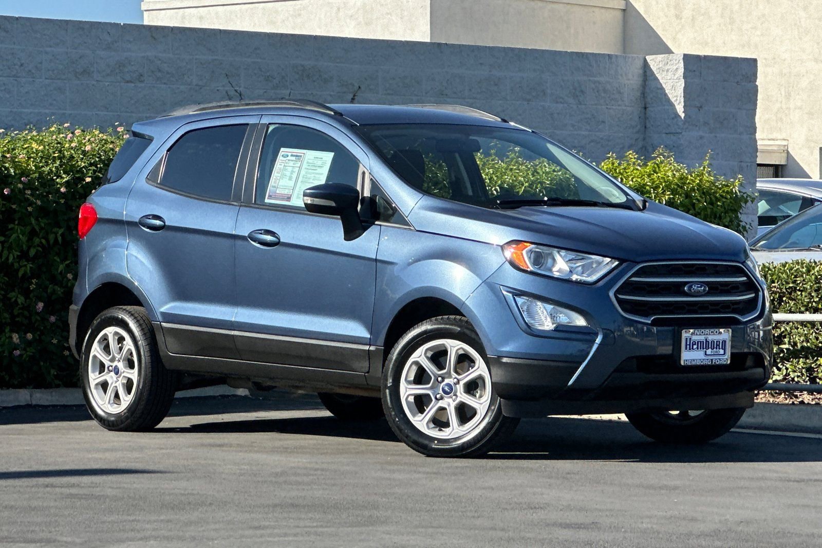 Used 2022 Ford EcoSport SE w/ SE Convenience Package image 2