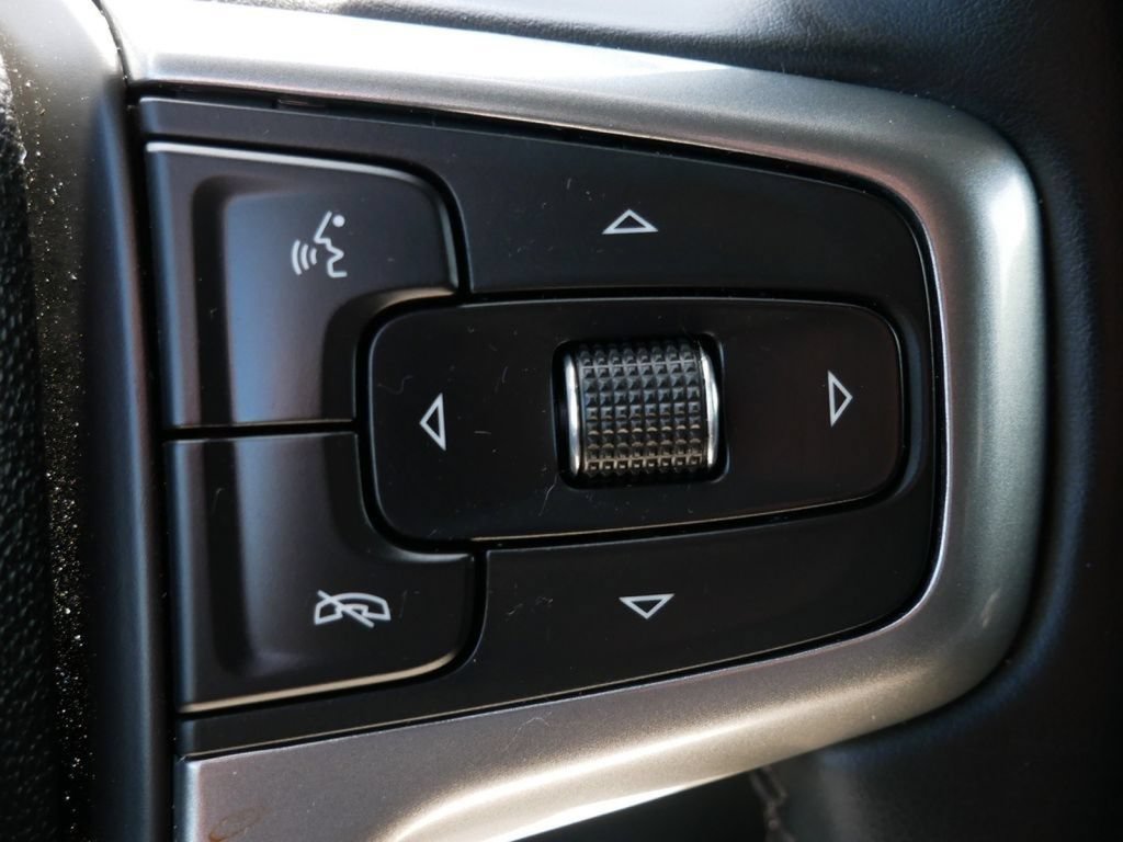 Used 2024 Chevrolet Silverado 1500 LT AWD/4WD image 29