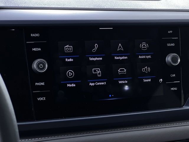 Used 2024 Volkswagen Taos SE image 18