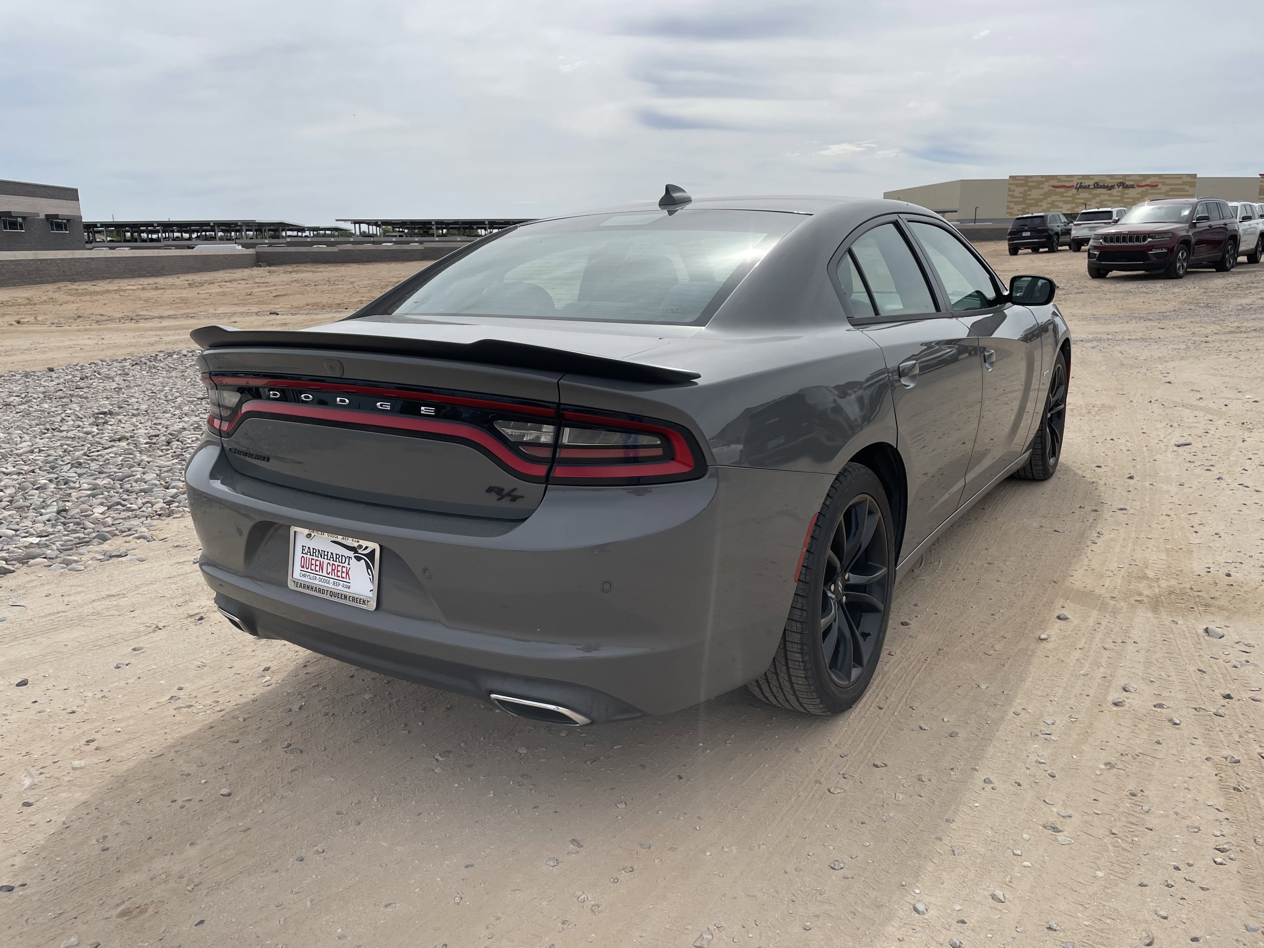 Used 2017 Dodge Charger R/T w/ Driver Confidence Group RWD image 5