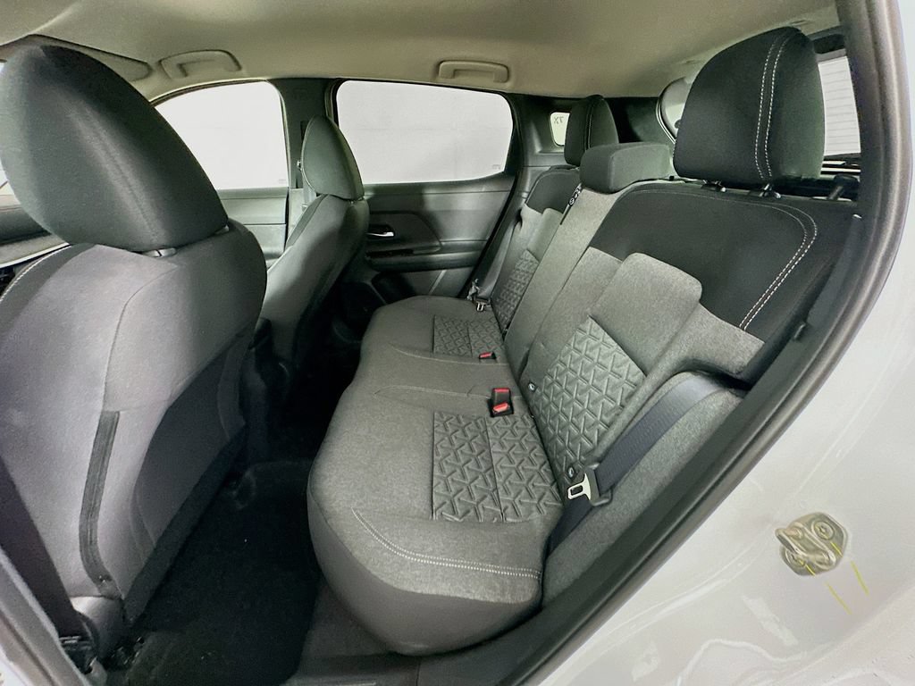 New 2026 Nissan Kicks SV w/ Cold Weather Package FWD image 31
