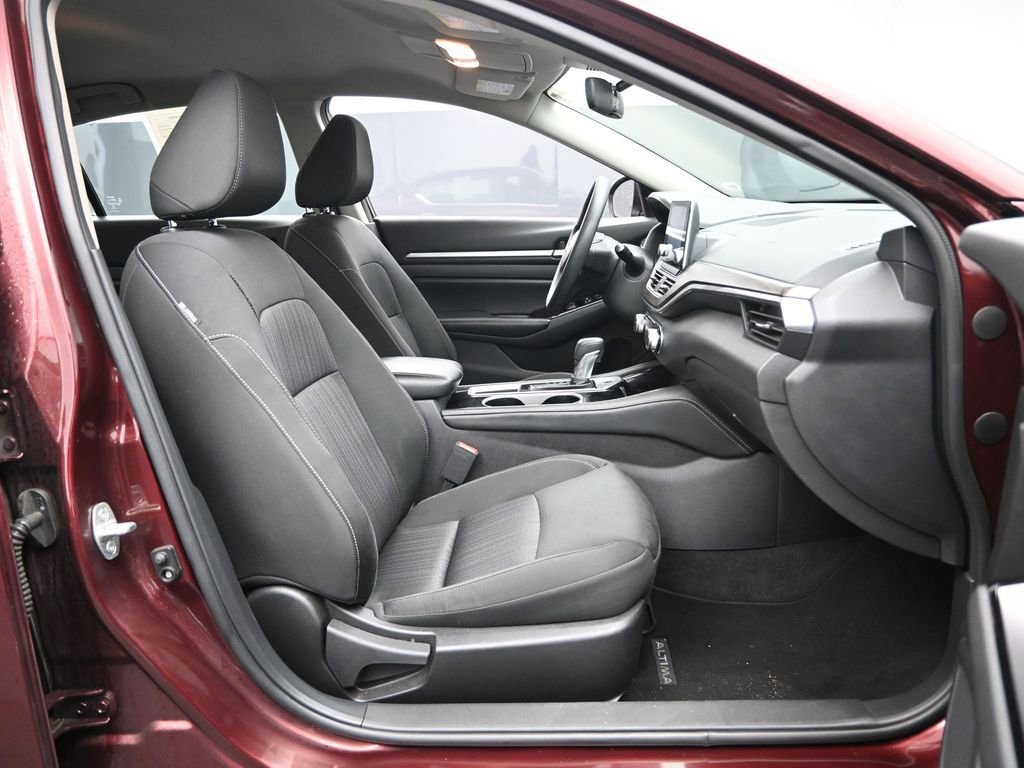 Used 2023 Nissan Altima 2.5 SV image 32