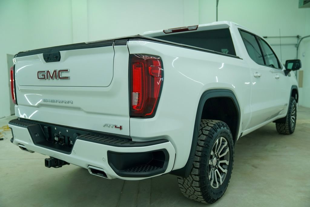 Used 2023 GMC Sierra 1500 AT4 image 8