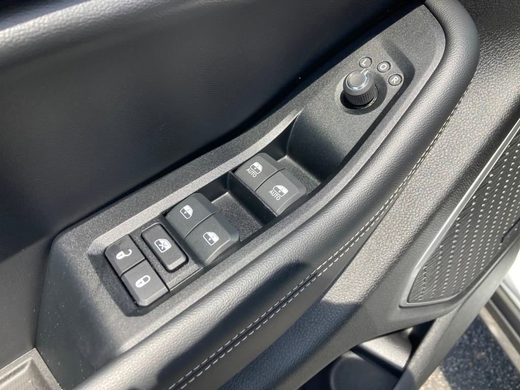 New 2024 Jeep Grand Cherokee Limited 4xe w/ Luxury Tech Group II image 12