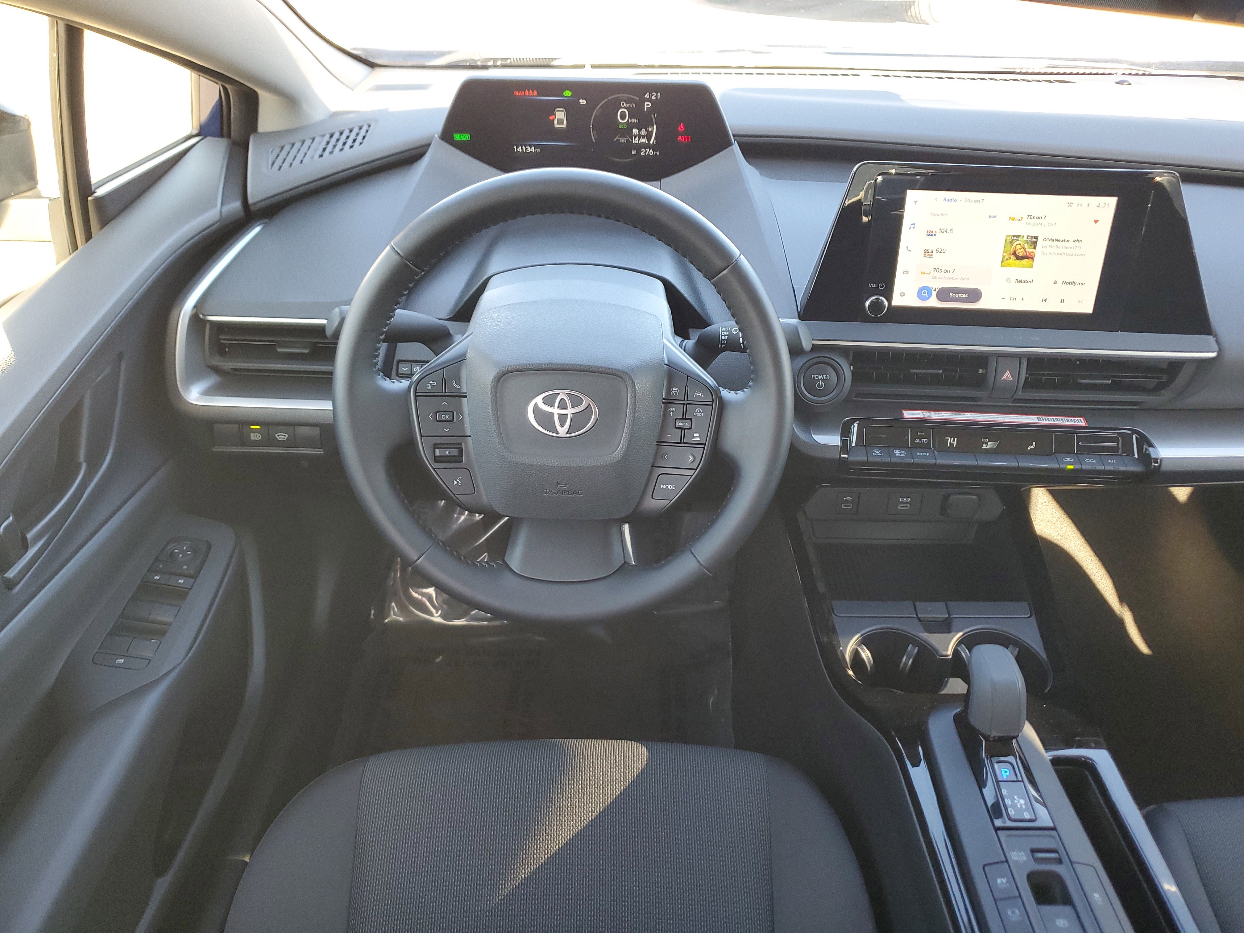 Used 2025 Toyota Prius LE image 13