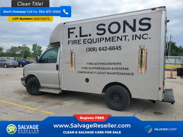 Used 2010 Chevrolet Express 3500 image 3