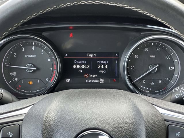 Used 2022 Buick Encore GX Select w/ Sport Touring Package image 26