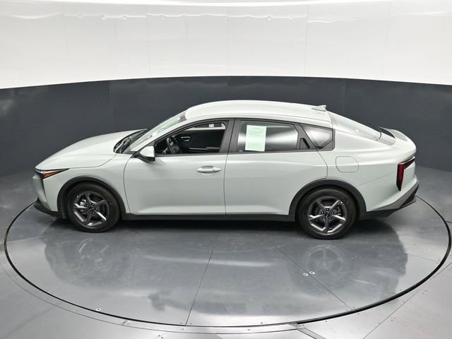 Used 2025 Kia K4 LXS image 45