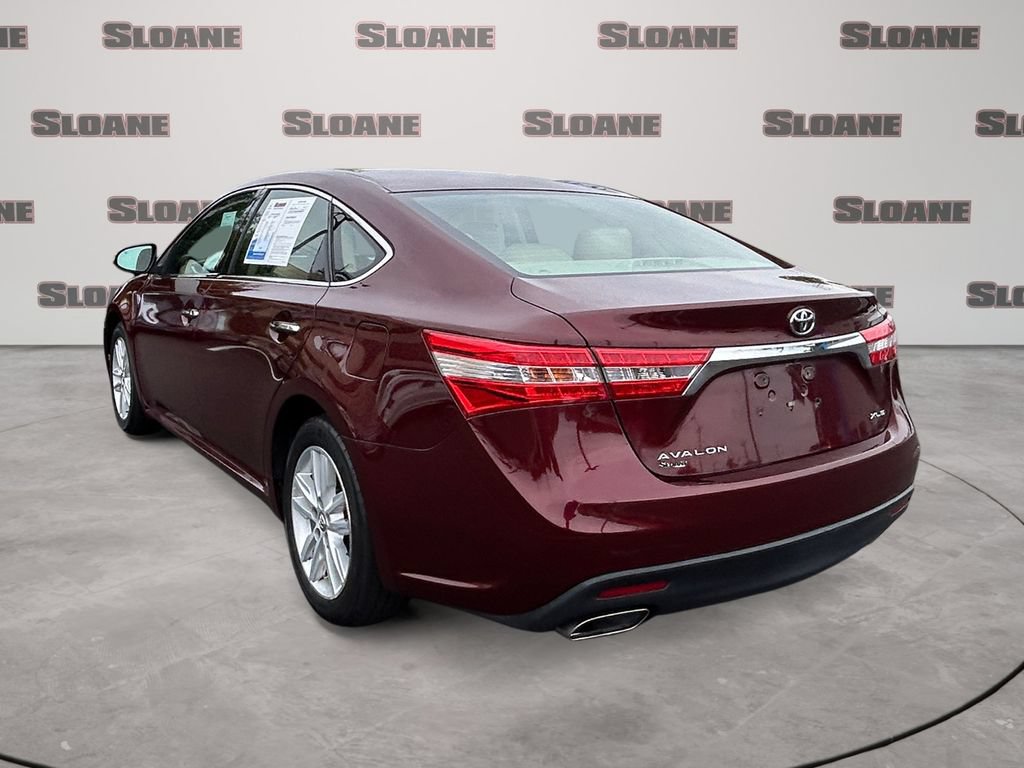 Used 2014 Toyota Avalon XLE FWD image 3
