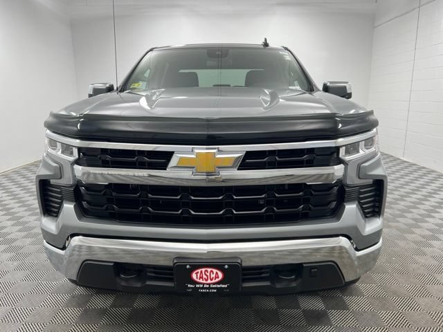 Used 2023 Chevrolet Silverado 1500 LT AWD/4WD image 2