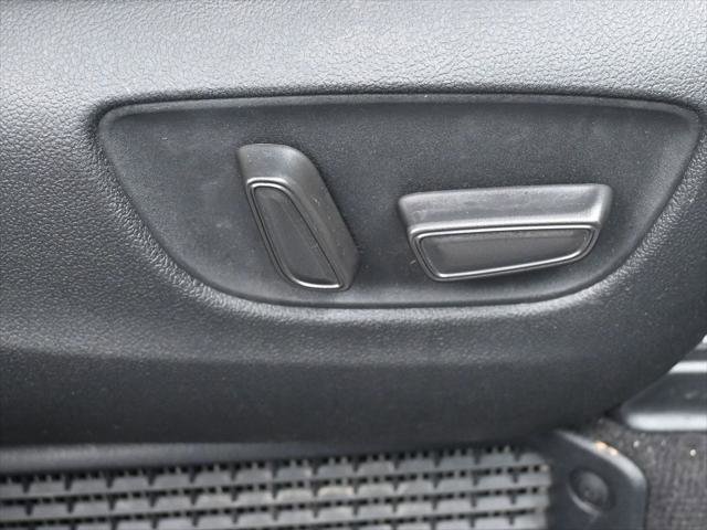 Certified 2025 Toyota Sienna XSE w/ XSE Plus Package AWD/4WD image 38