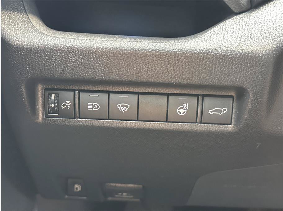 Used 2021 Toyota RAV4 XSE w/ XSE Grade Weather Package AWD/4WD image 28