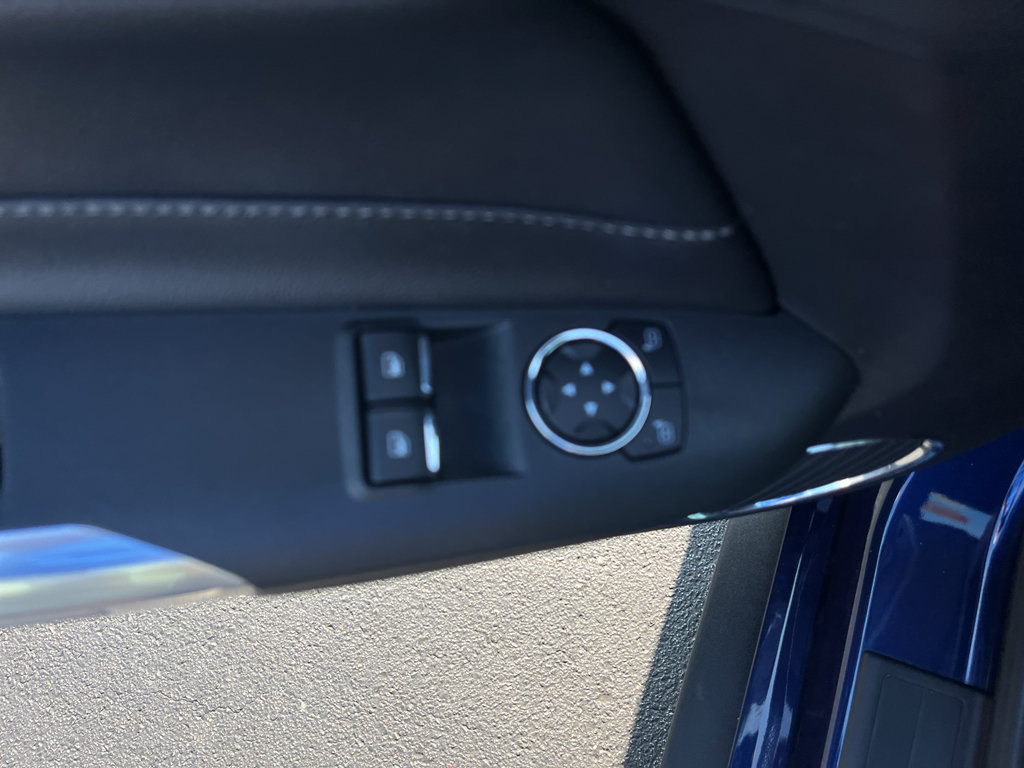 Used 2019 Ford Mustang Premium RWD image 13