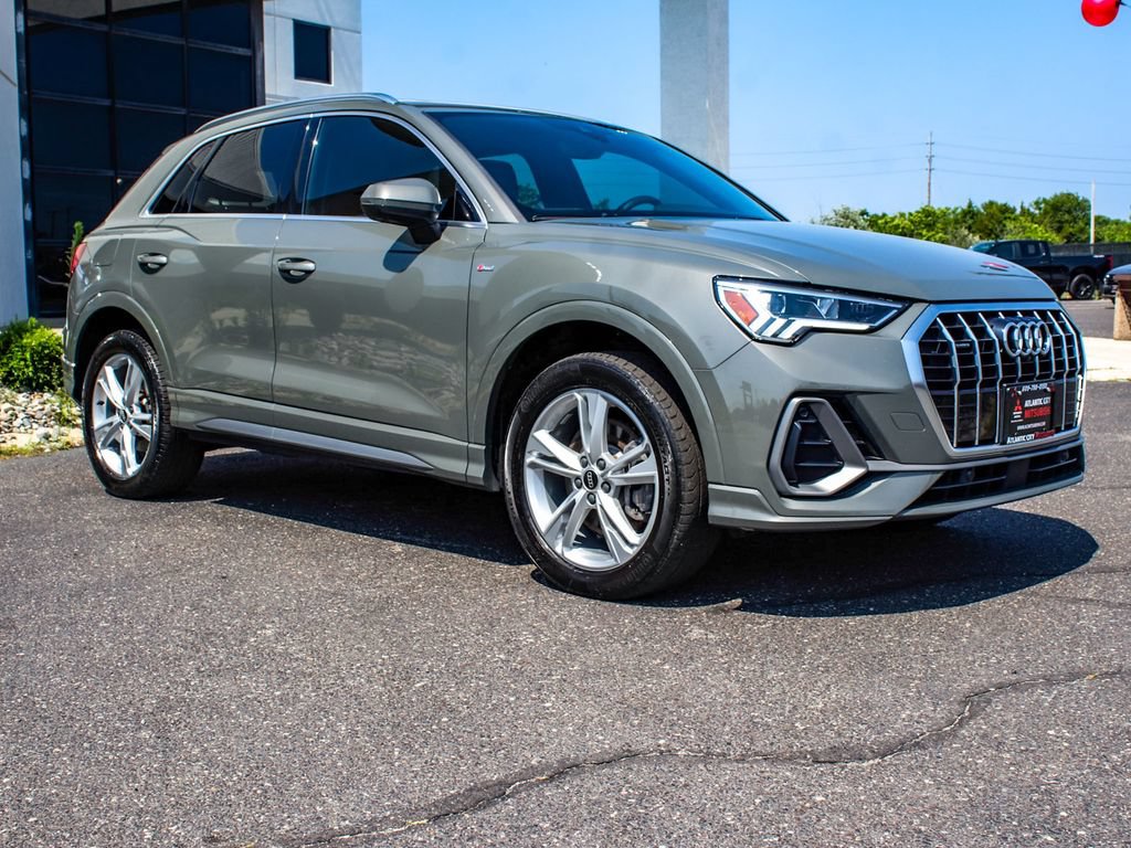 Used 2022 Audi Q3 2.0T Premium Plus AWD/4WD image 3