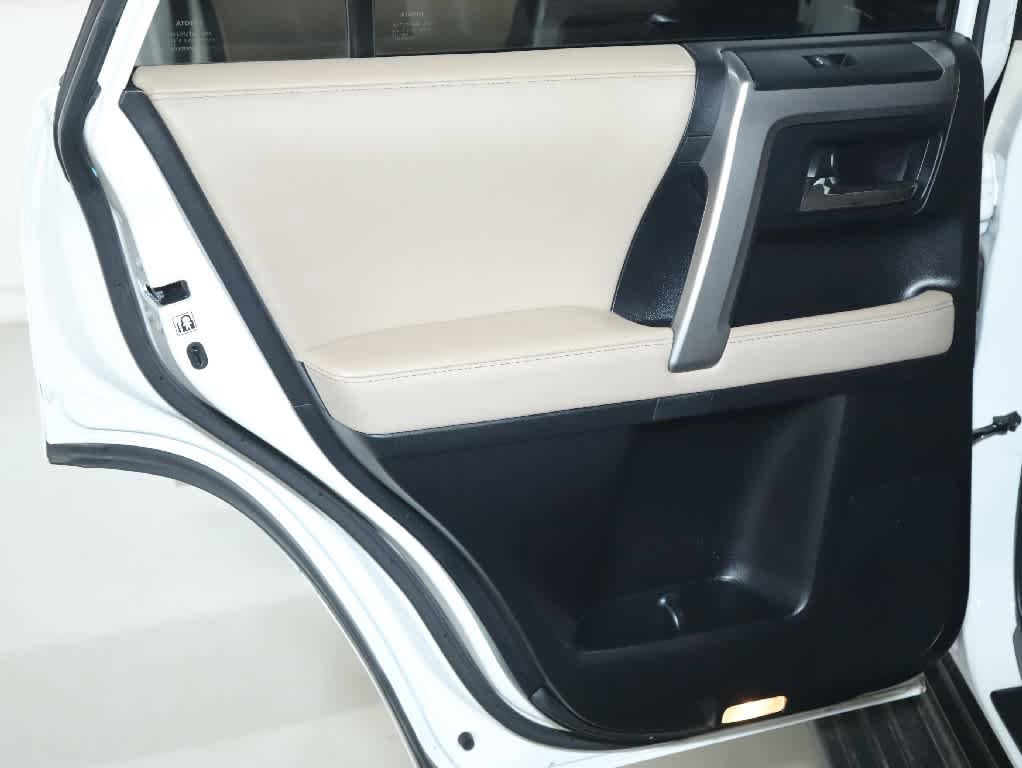 Certified 2023 Toyota 4Runner SR5 Premium w/ Moonroof Package AWD/4WD image 17