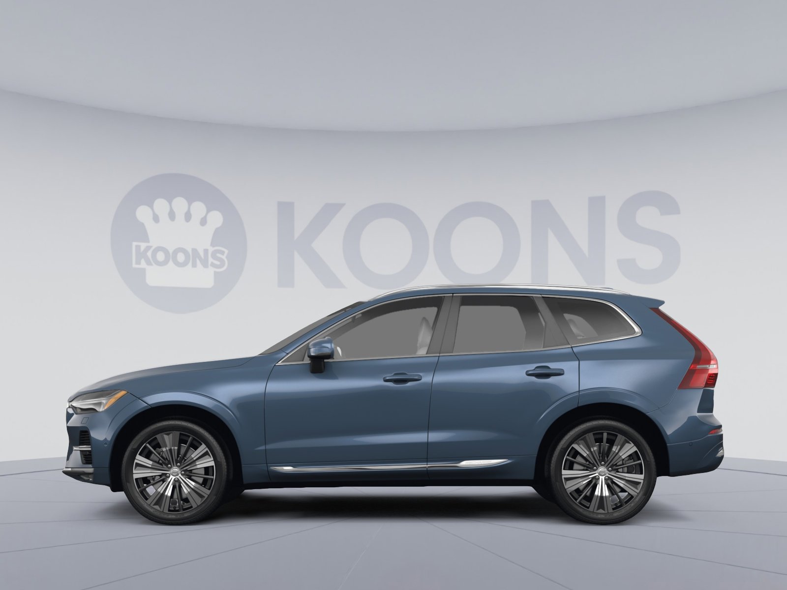 Used 2023 Volvo XC60 B5 Plus w/ Climate Package image 2