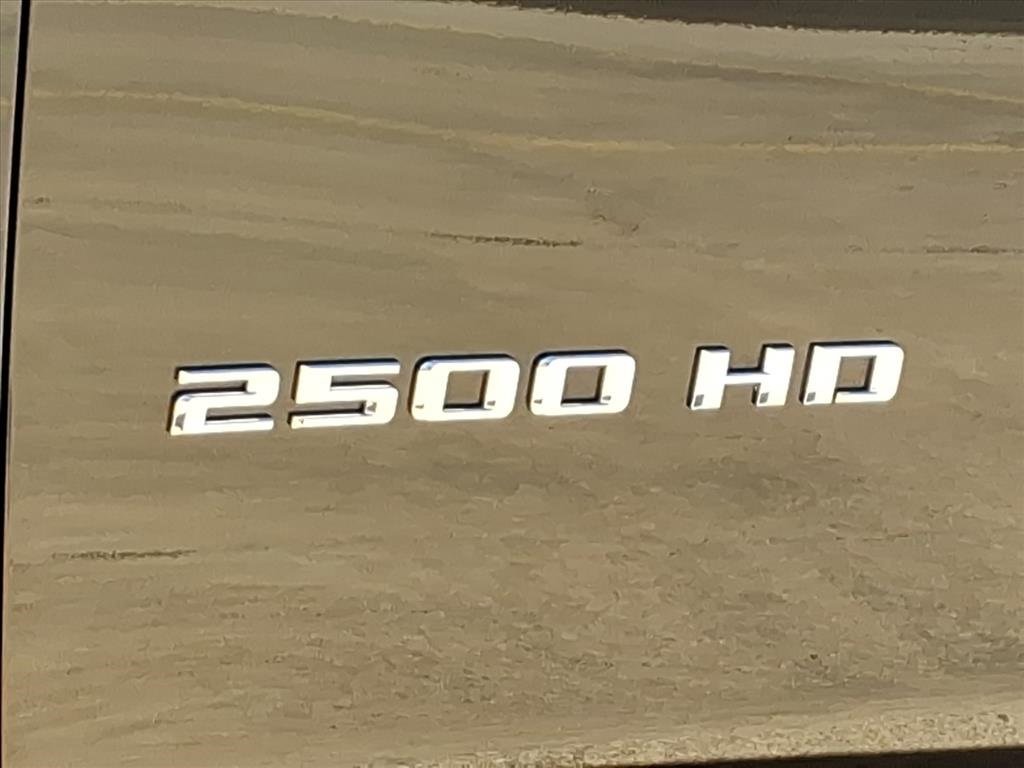 Used 2022 Chevrolet Silverado 2500 LTZ w/ LTZ Plus Package image 12