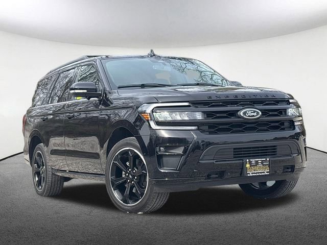 Used 2023 Ford Expedition Limited image 2