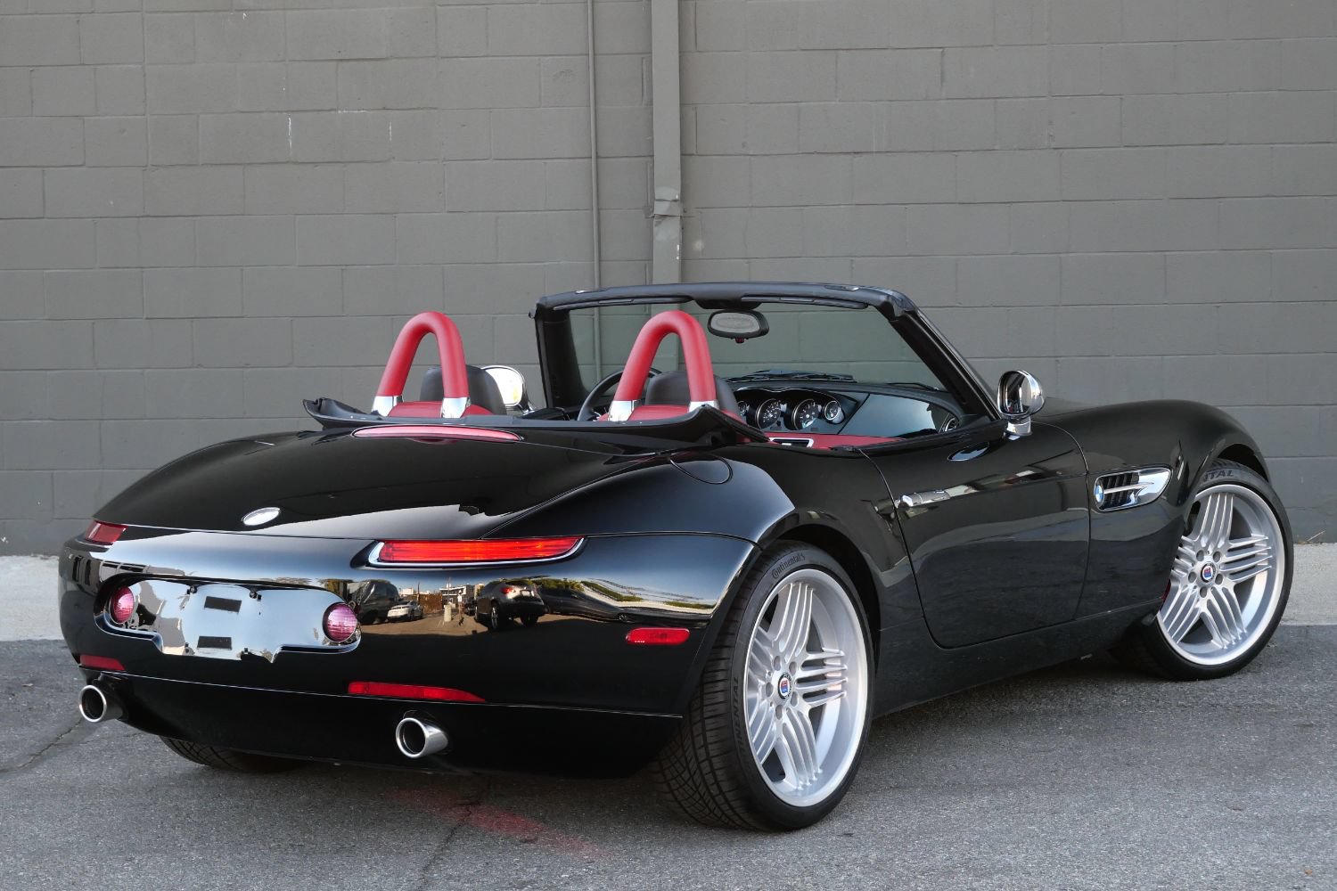 Used 2001 BMW Z8 RWD image 9