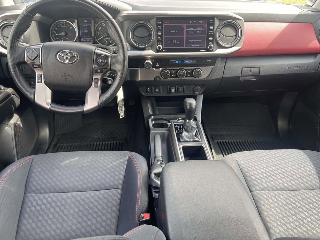 Used 2022 Toyota Tacoma SR5 w/ Technology Package image 10