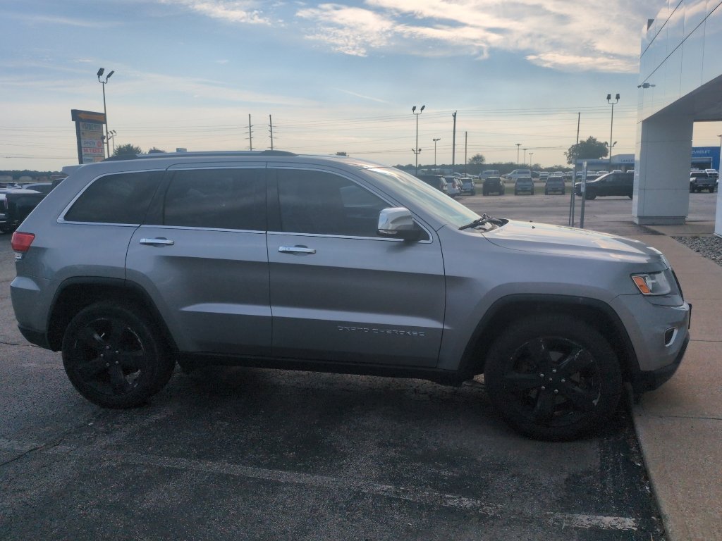 Used 2014 Jeep Grand Cherokee Limited w/ Trailer Tow Group IV AWD/4WD image 4