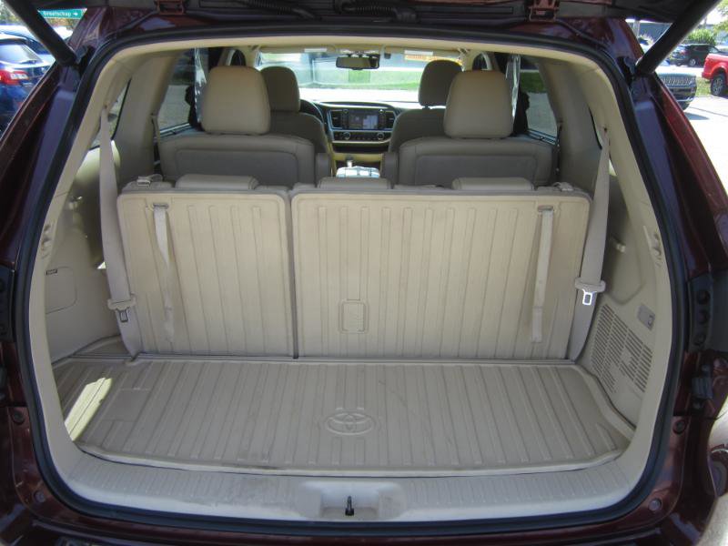 Used 2016 Toyota Highlander Limited Platinum image 20