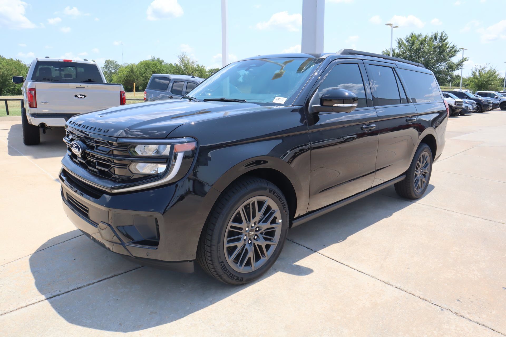 New 2027 Ford Expedition Max Platinum w/ Stealth Appearance Package AWD/4WD image 11