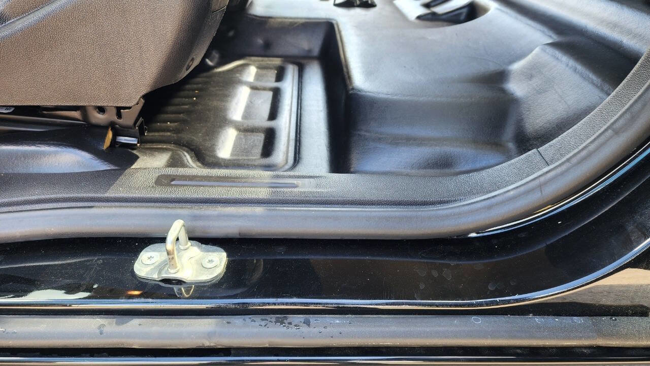 Used 2022 Chevrolet Colorado LT w/ Fleet Safety Package RWD image 39