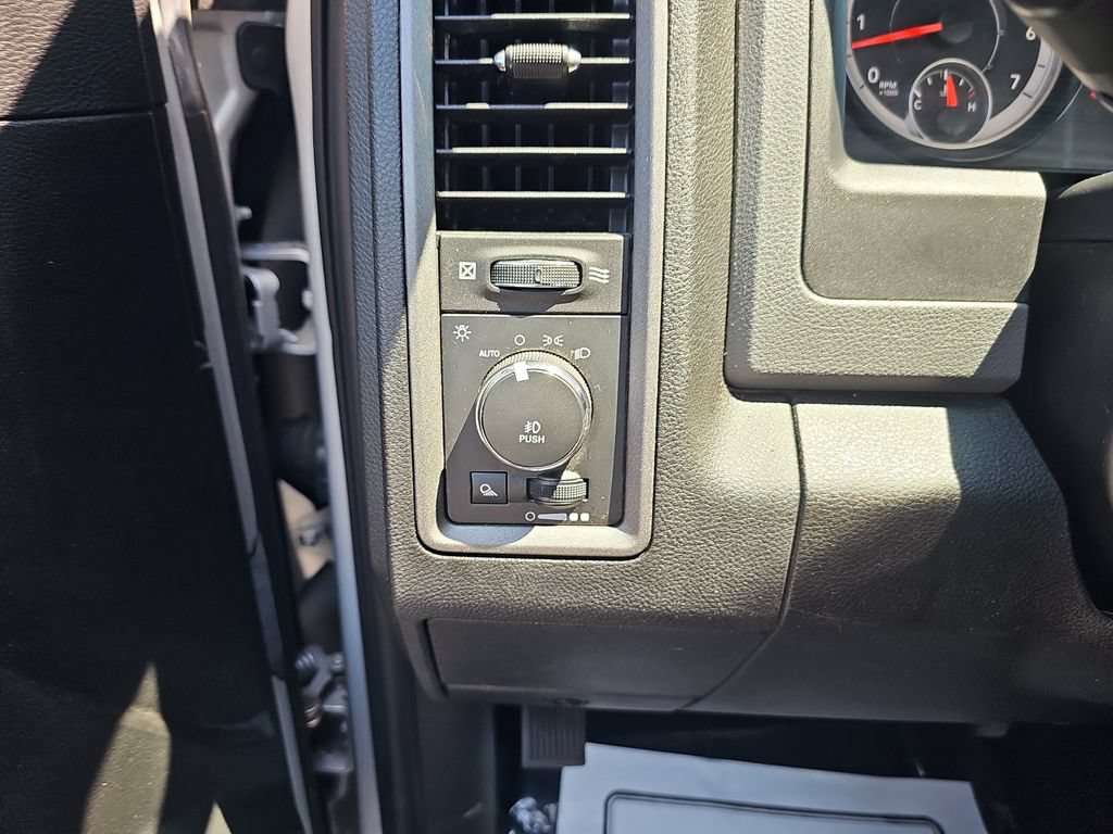 Used 2019 RAM 1500 Tradesman w/ Tradesman SXT Package AWD/4WD image 34