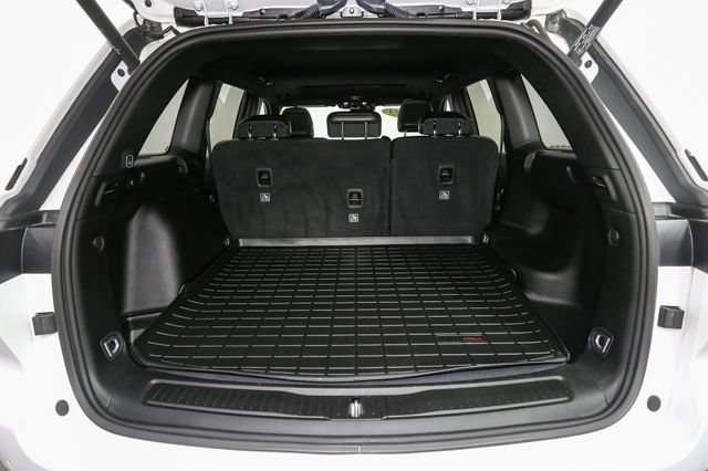 Used 2023 Jeep Grand Cherokee Altitude AWD/4WD image 11