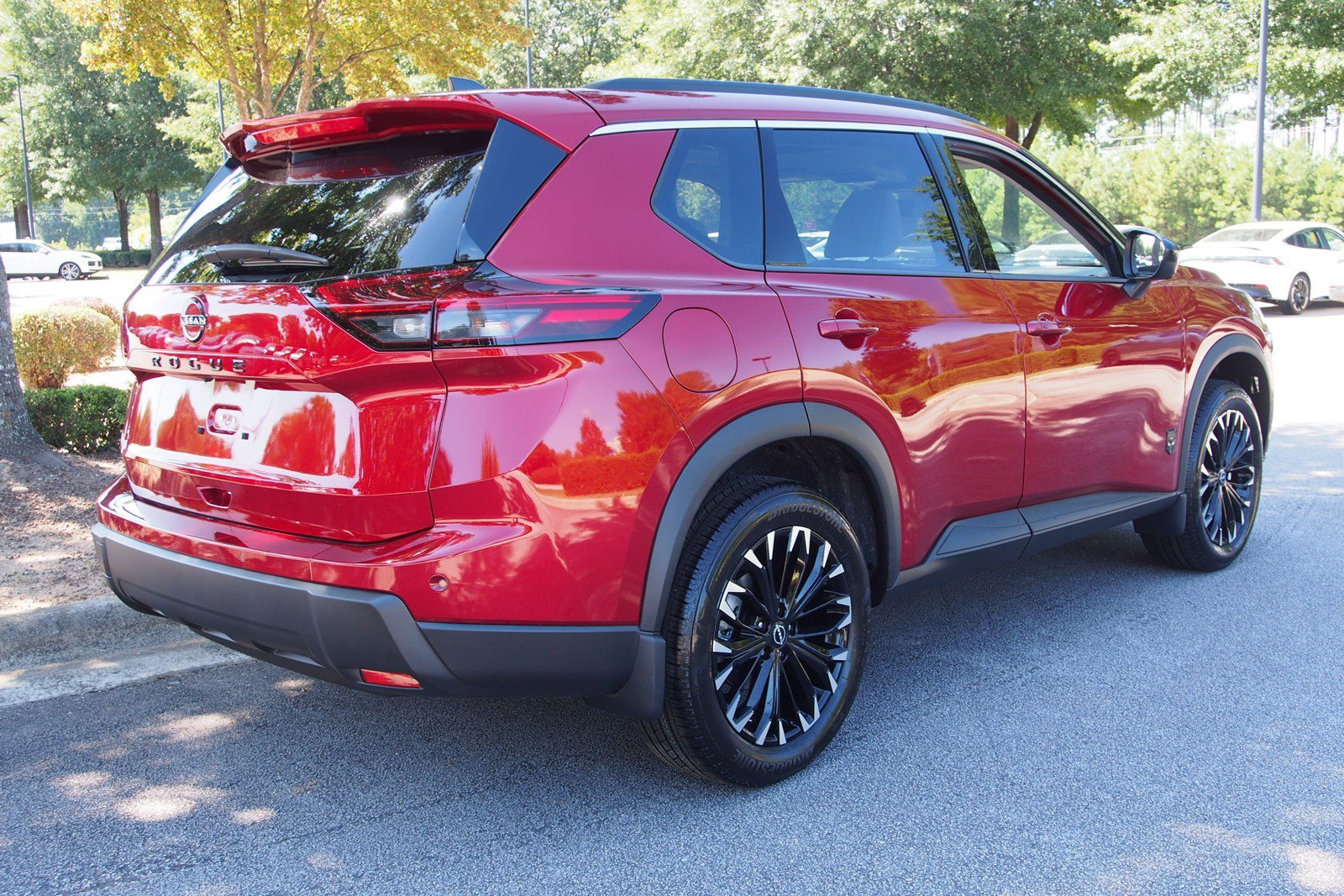 New 2026 Nissan Rogue Dark Armor FWD image 7