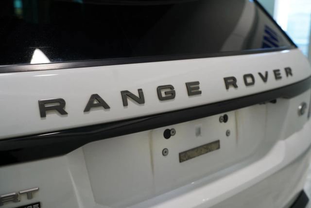 Used 2020 Land Rover Range Rover Sport HSE Dynamic AWD/4WD image 13