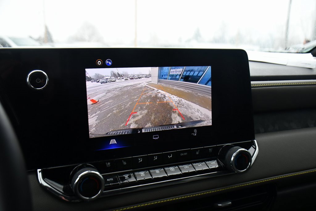 Used 2025 Chevrolet Colorado ZR2 image 28