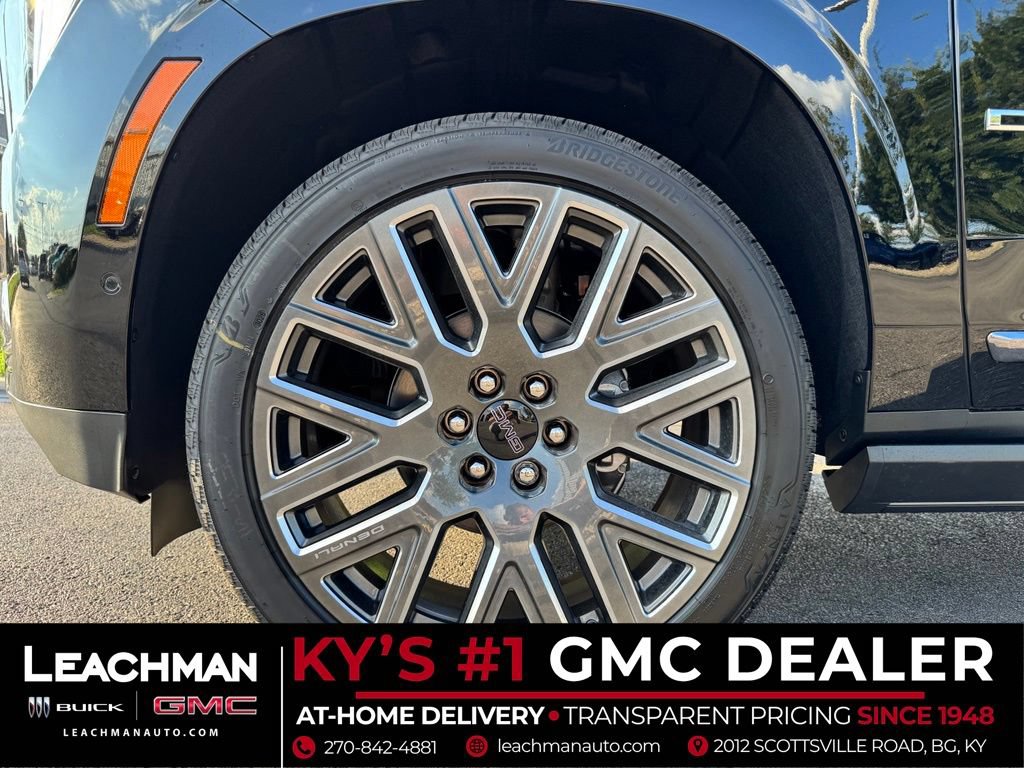 New 2026 GMC Yukon Denali Ultimate w/ LPO, Floor Liner Package AWD/4WD image 7
