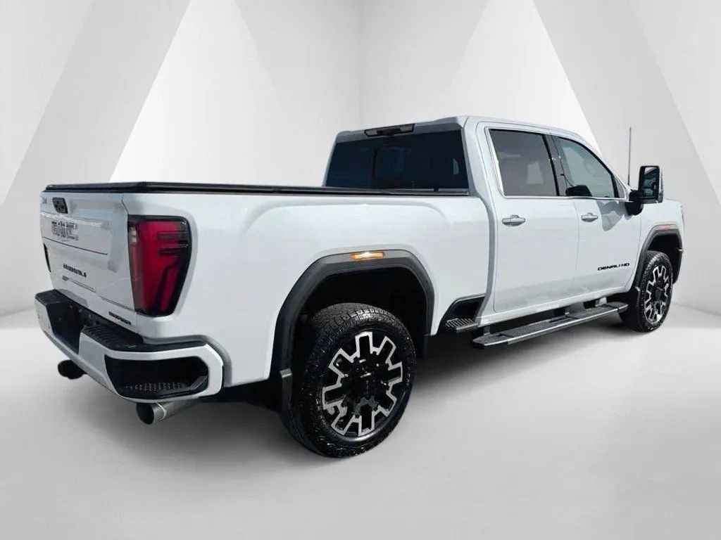 New 2026 GMC Sierra 2500 Denali w/ Technology Package AWD/4WD image 7
