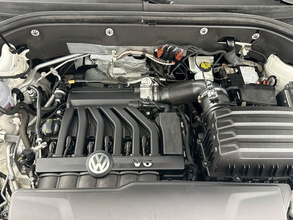 Used 2018 Volkswagen Atlas SEL Premium AWD/4WD image 28